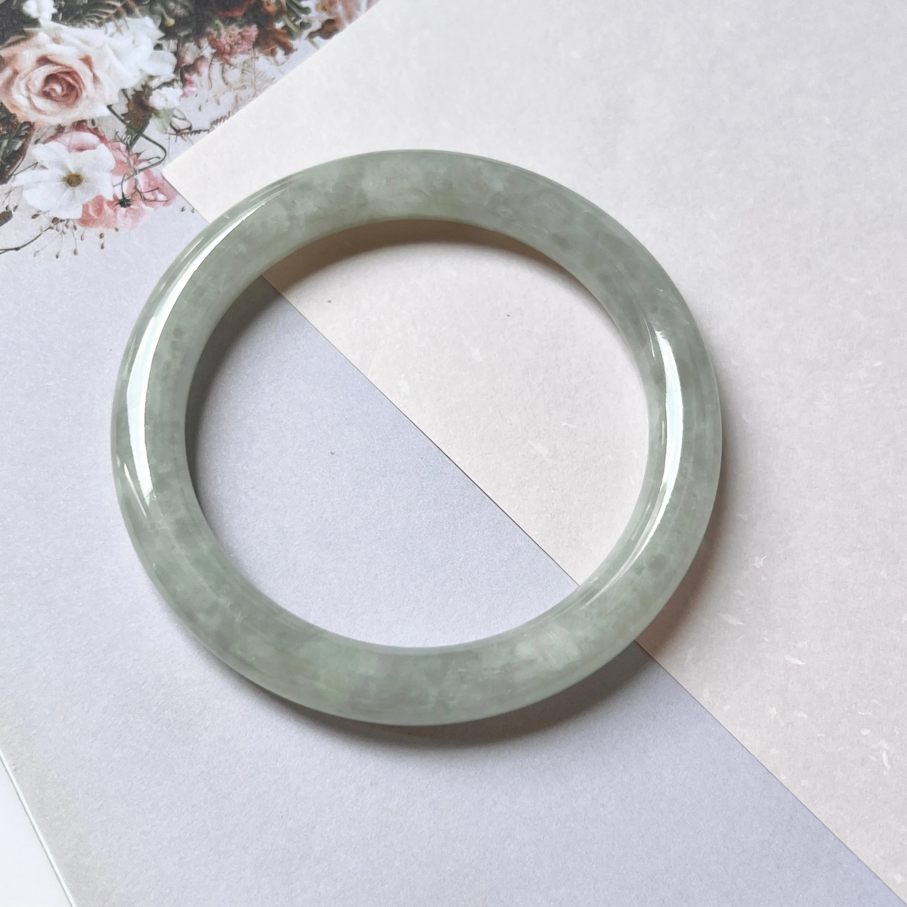 57mm A-Grade Natural Lavender Green Jadeite Traditional Round Bangle No. 151994