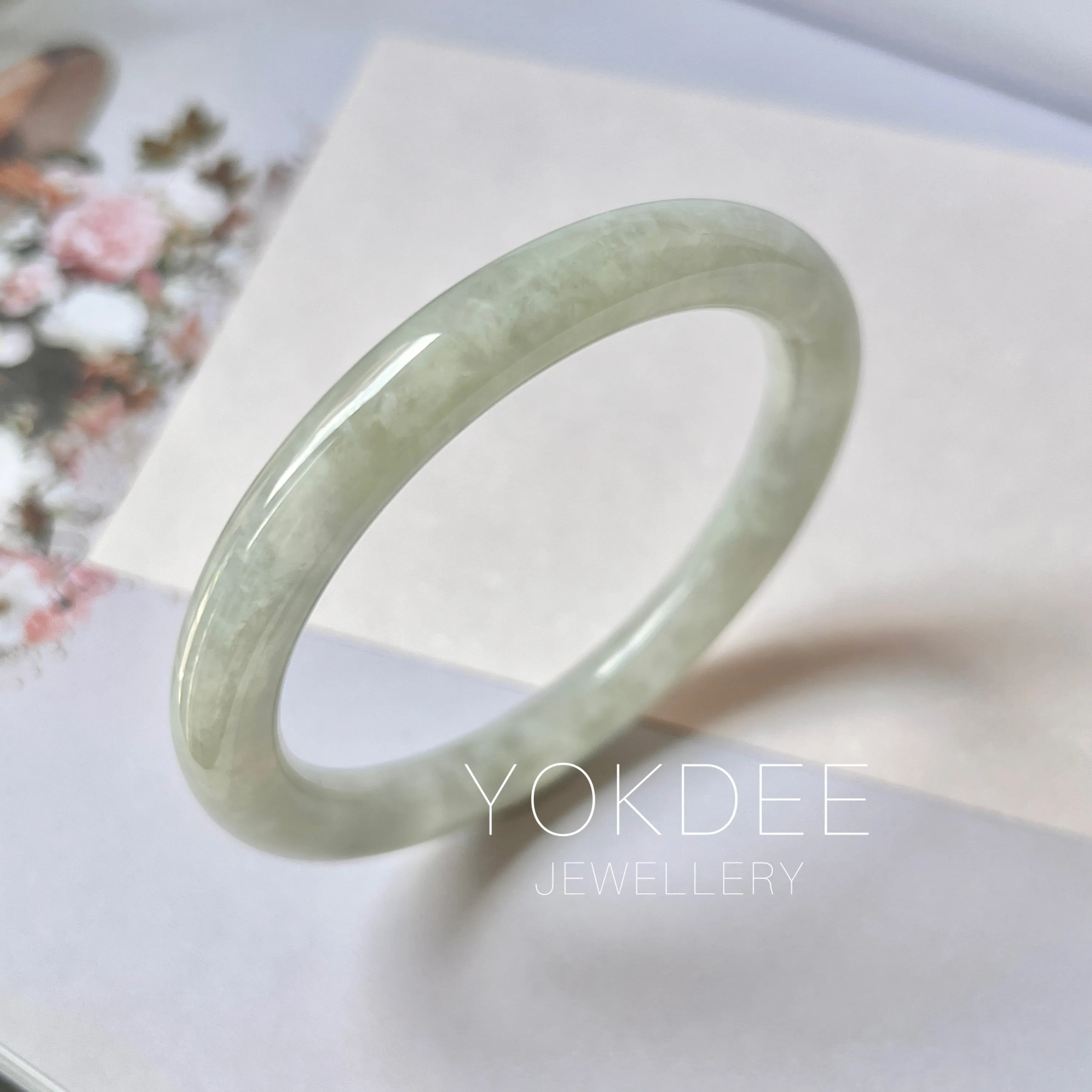 57mm A-Grade Natural Lavender Green Jadeite Traditional Round Bangle No. 151994