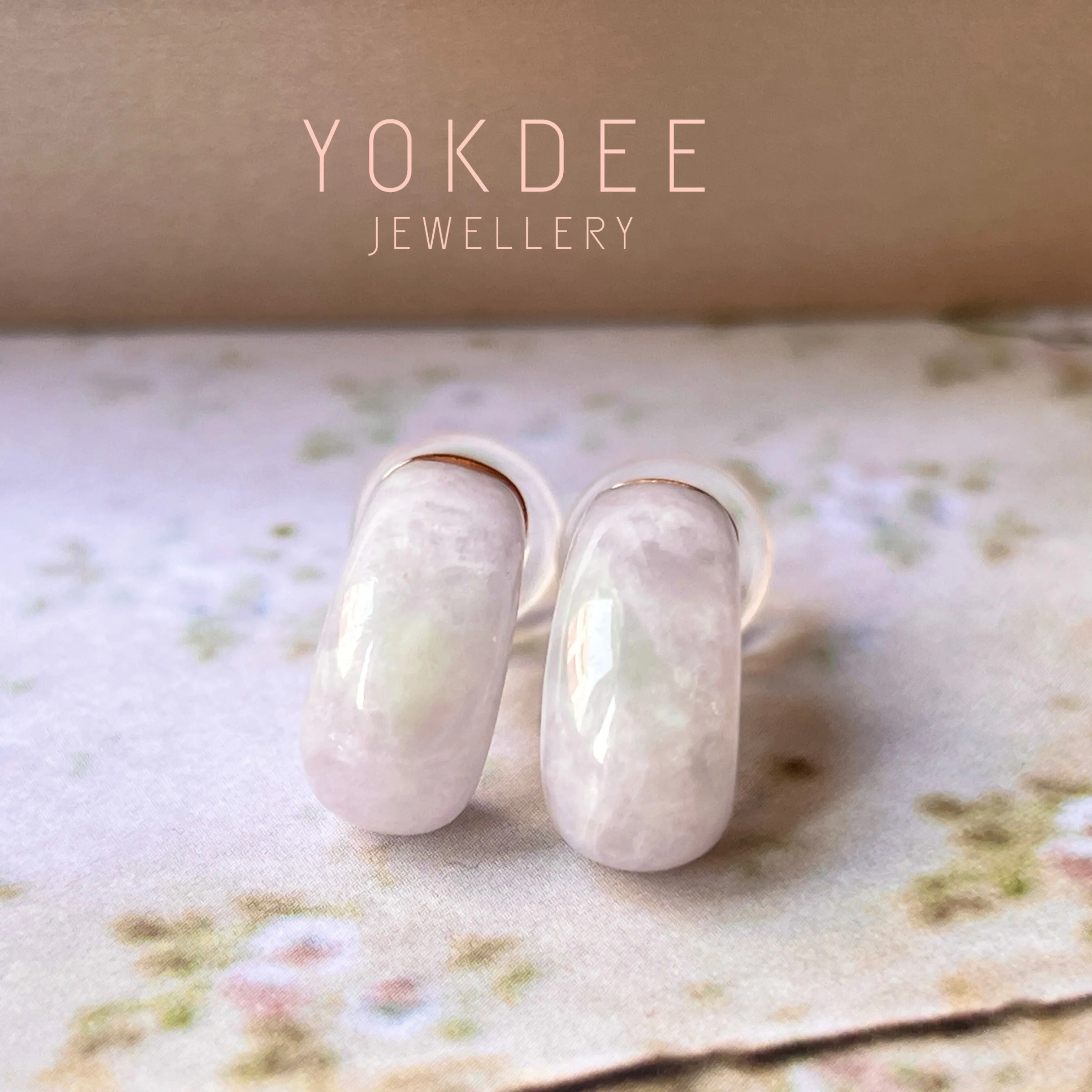 A-Grade Natural Lavender Green Jadeite Cloop Earring Studs No.180796